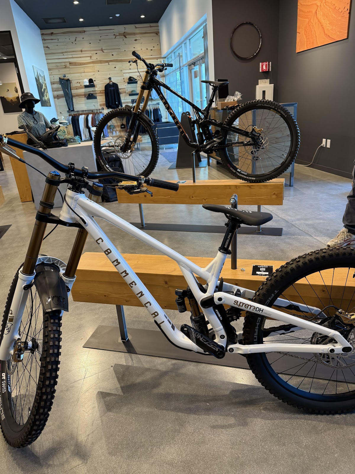 COMMENCAL USA - Menifee, CA - eBike shop in Menifee, CA