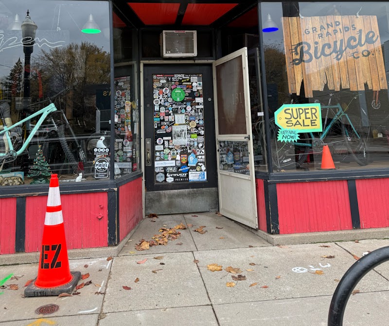 Grand Rapids Bicycle Company - Fulton - eBike shop in Grand Rapids, MI