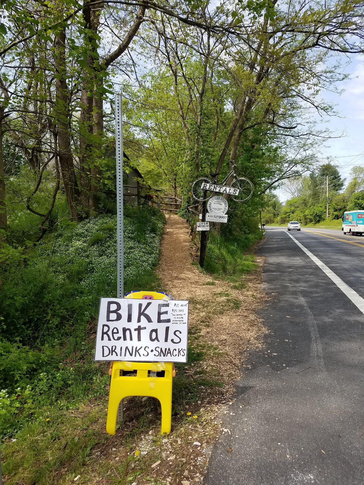 Hunt Valley Village featuring Chakra Cycles Bike Rentals: Hourly & Day rates - eBike shop in Hunt Valley, MD