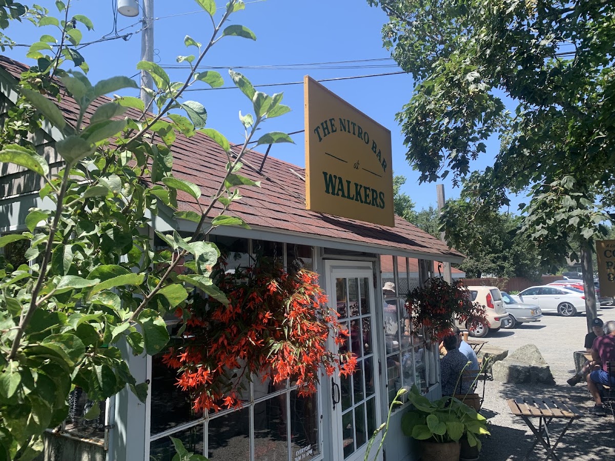 Little Compton Adventures - eBike shop in Little Compton, RI