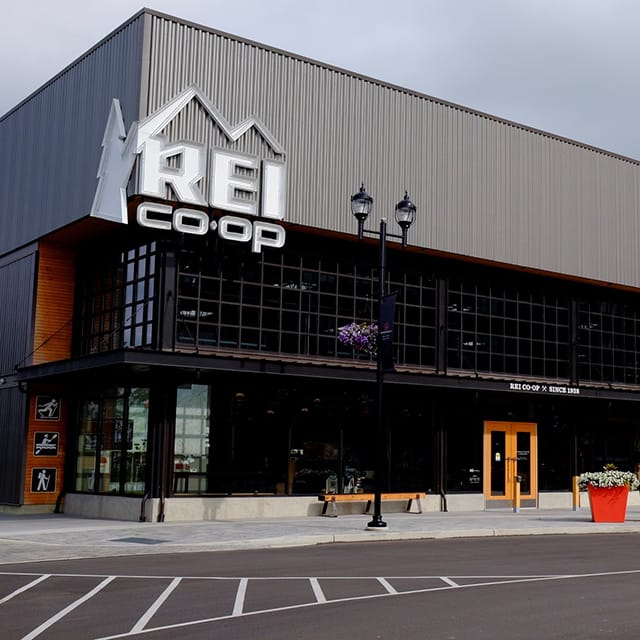 REI - eBike shop in Beachwood, OH
