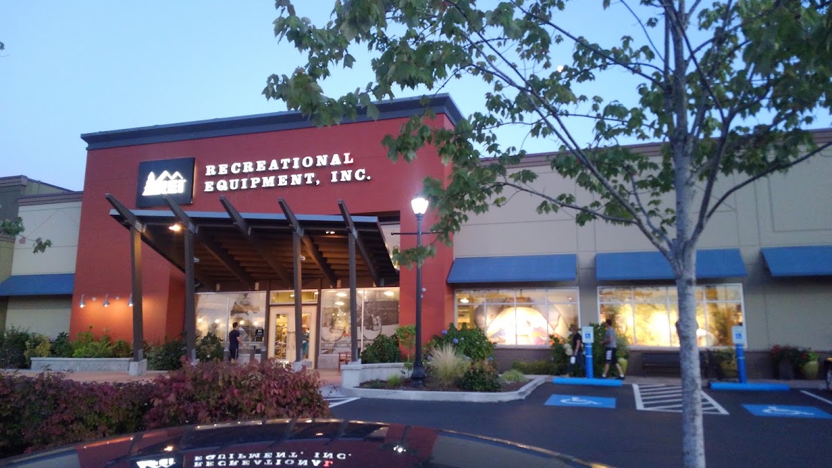 REI - eBike shop in Issaquah, WA