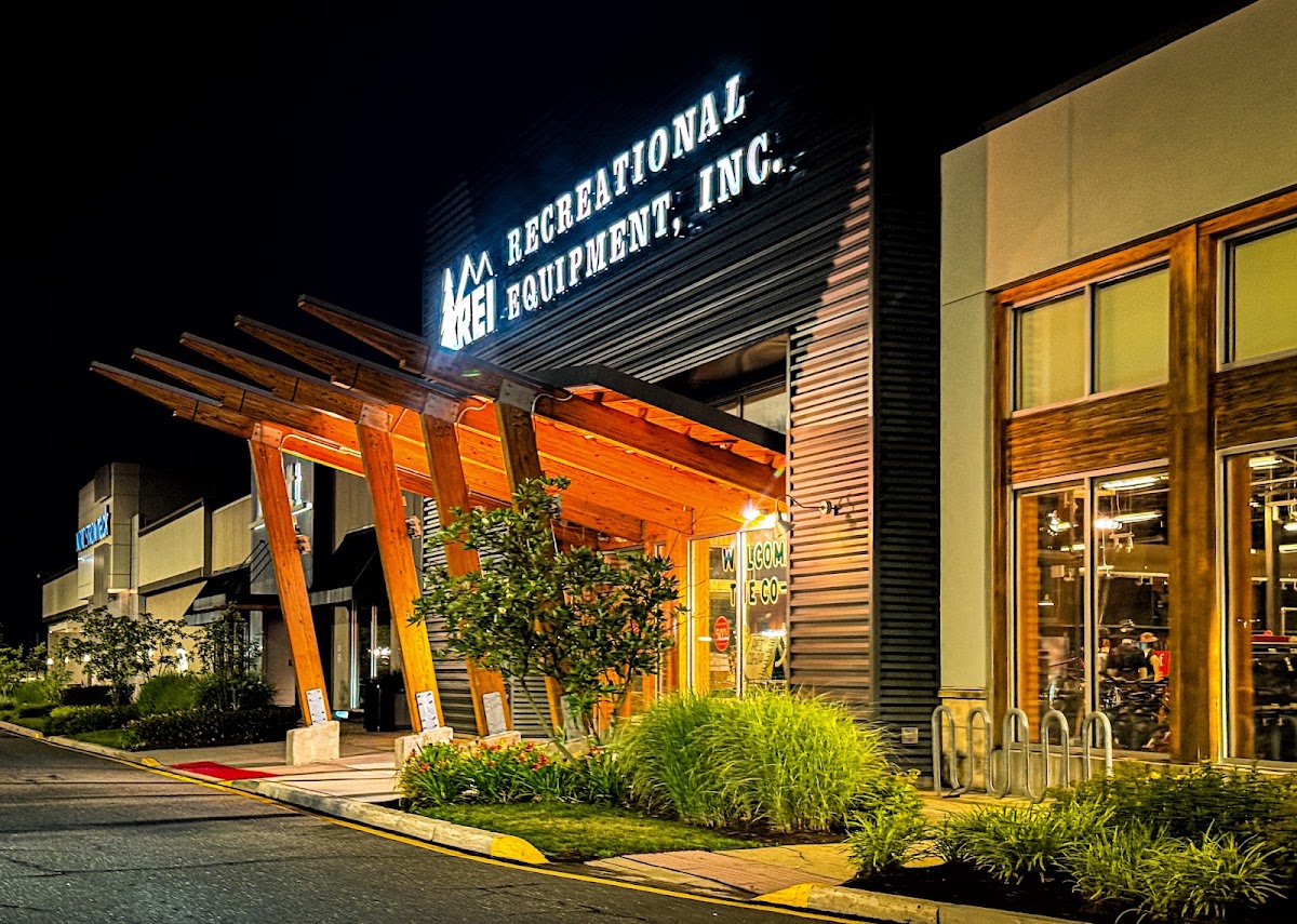 REI - eBike shop in Lawrence Township, NJ
