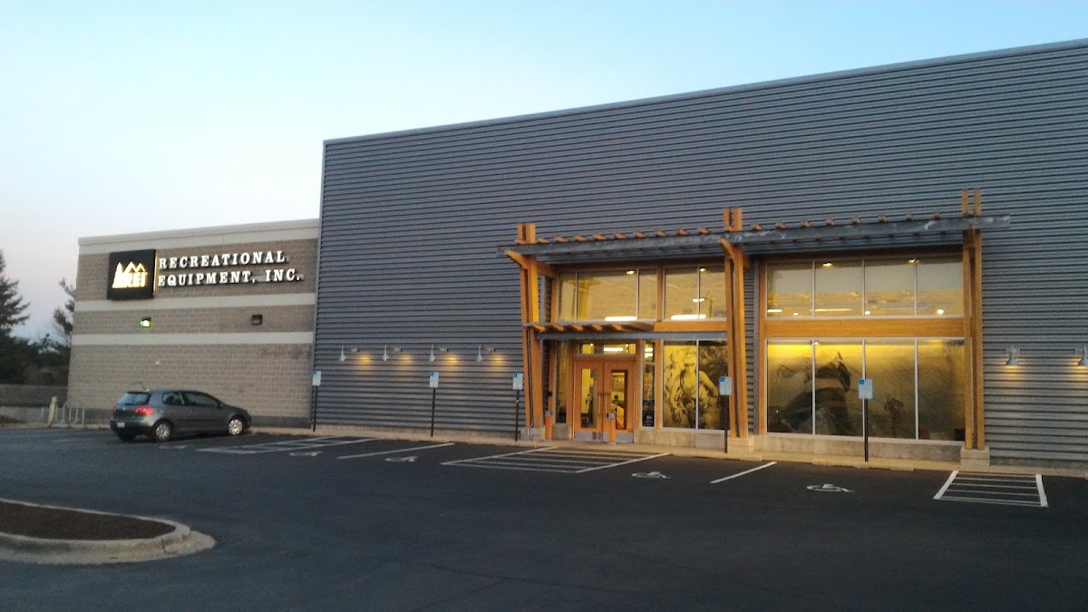 REI - eBike shop in Madison, WI