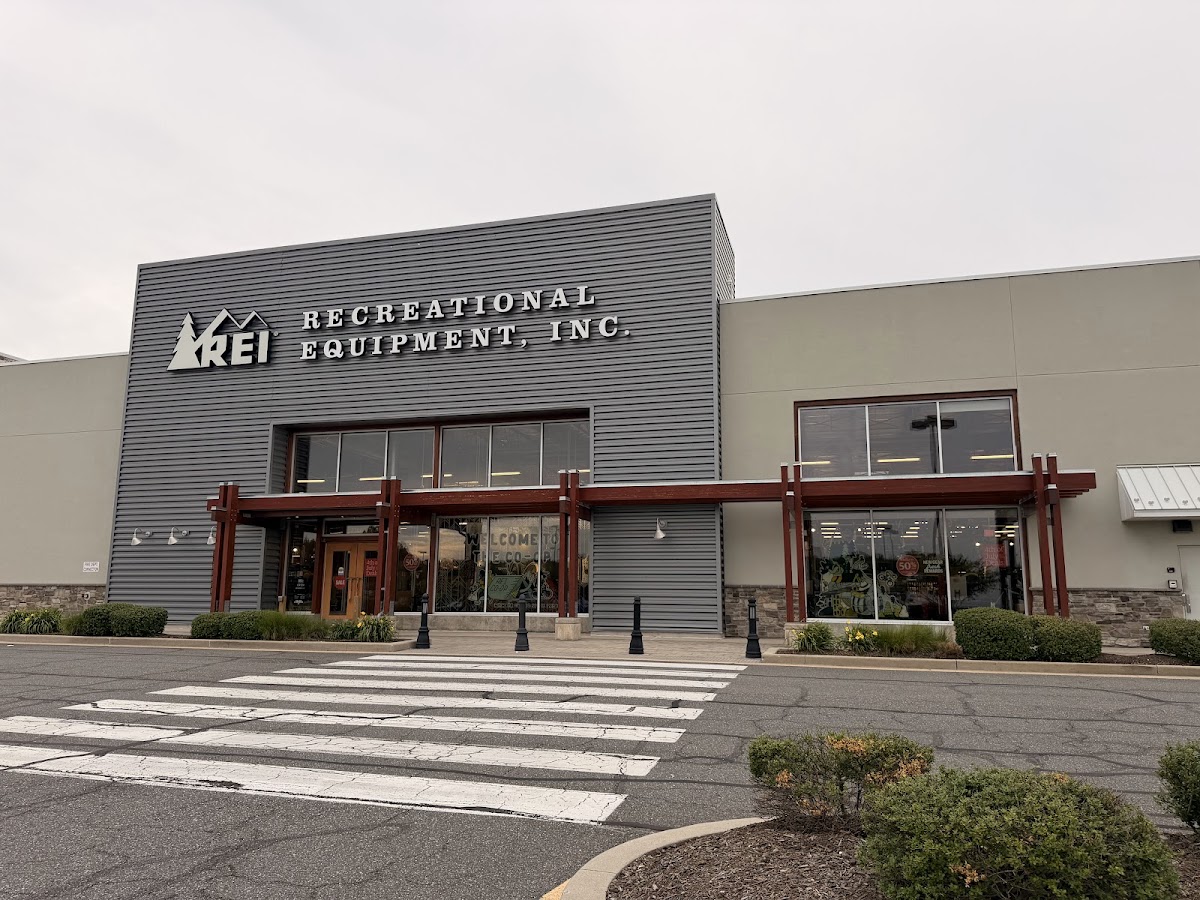REI - eBike shop in Newark, DE