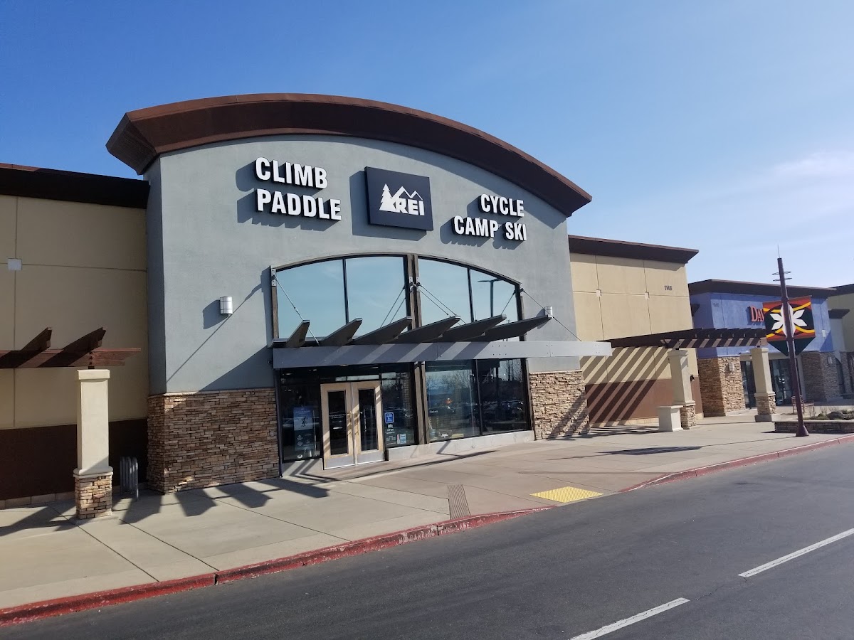 REI - eBike shop in Roseville, CA