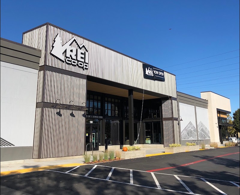 REI - eBike shop in Sunnyvale, CA