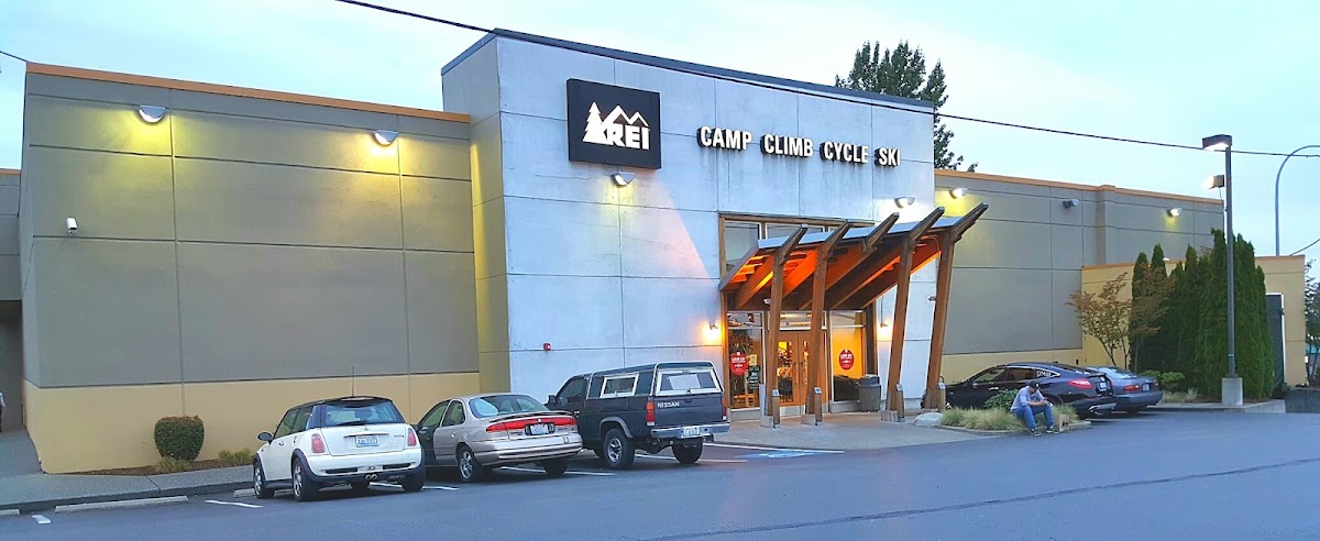 REI - eBike shop in Tacoma, WA