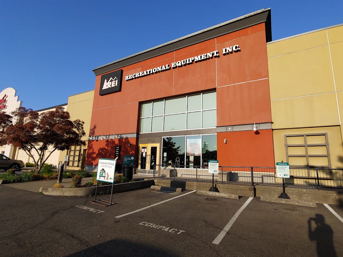 REI - eBike shop in Tukwila, WA