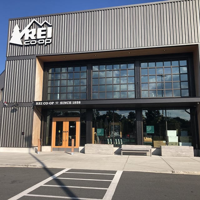 REI - eBike shop in West Hartford, CT