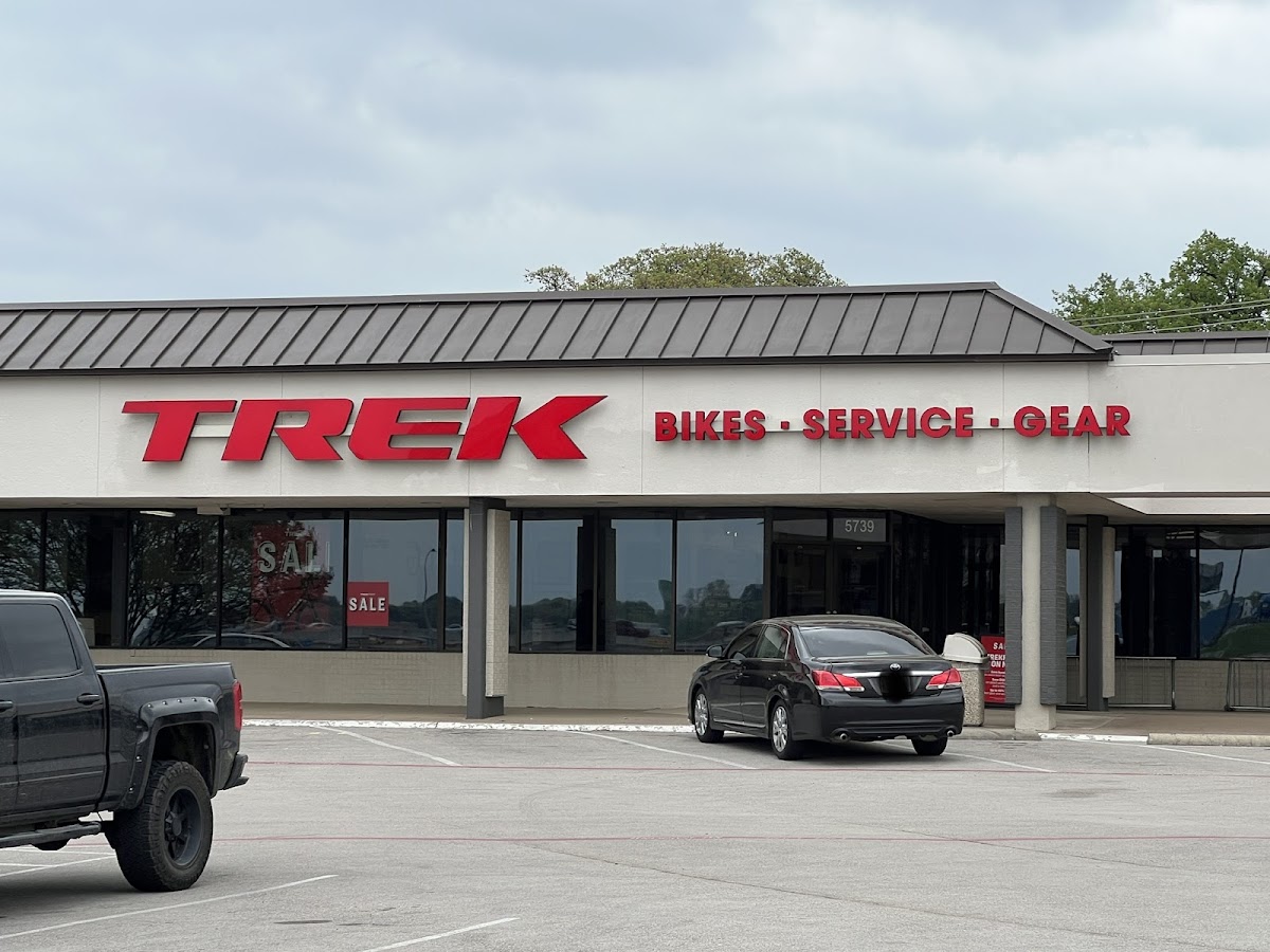 Trek Bicycle Arlington South - eBike shop in Arlington, TX