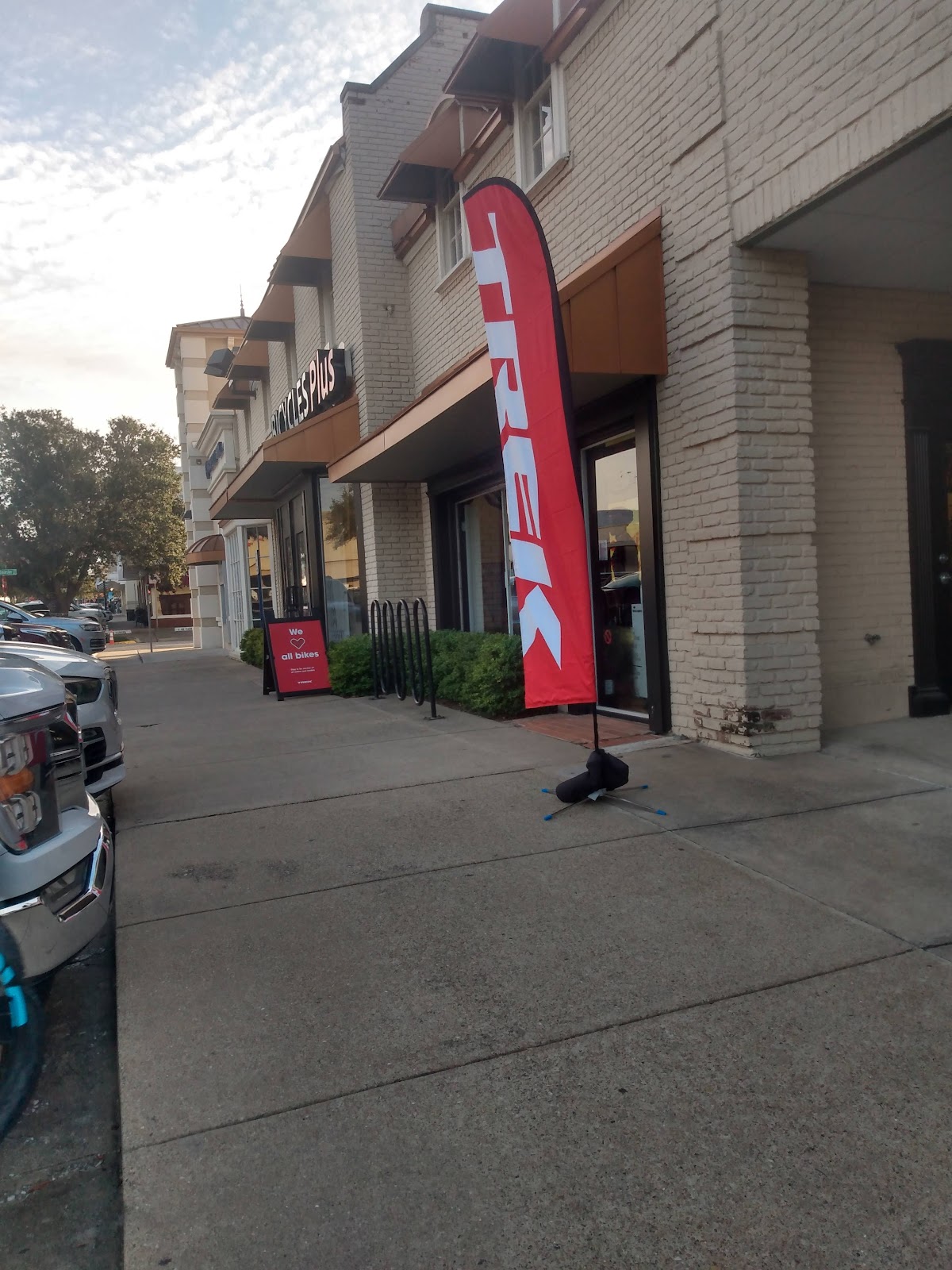 Trek Bicycle Dallas Park Cities - featured listing photo, Dallas, TX