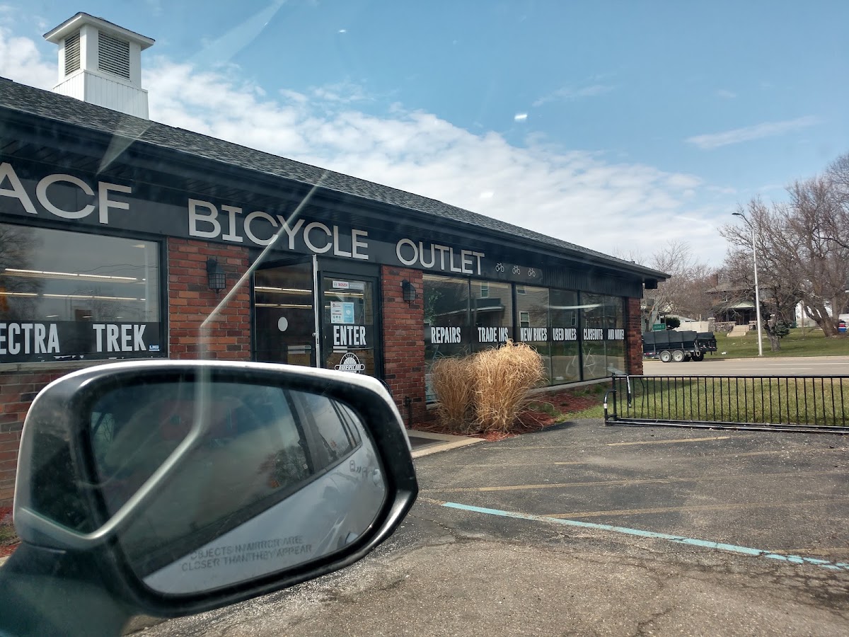 Trek Bicycle Pontiac - eBike shop in Pontiac, MI