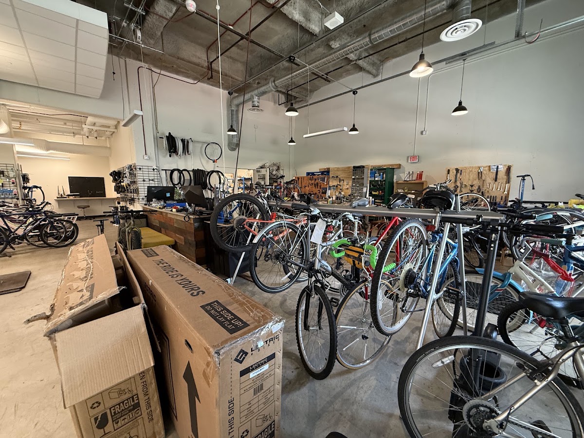 Venture Bikes Midtown - eBike shop in Minneapolis, MN
